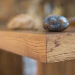 Mobilier din stejar – cum obținem un finisaj premium