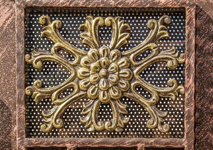 Placări decorative cu alamă – soluții pentru accente elegante