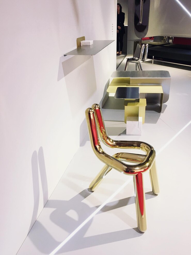 Blog 111 Avantajele utilizării alamei în mobilierul de lux