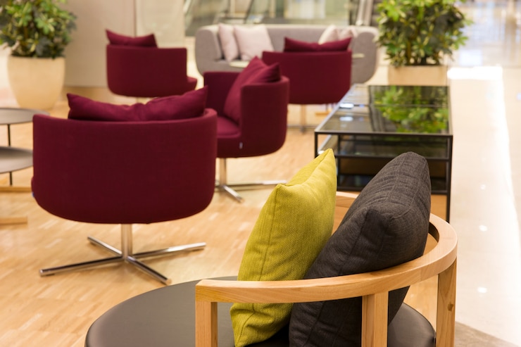 Acasă 50 Proiecte comerciale cu tematică – provocări tehnice